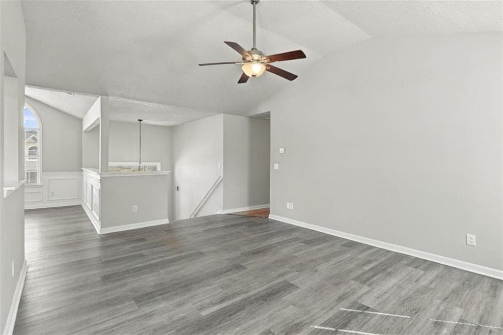 5 bedroom, 3 bathroom, 1,718 sq ft single family residence for sale at 194 Saddleview Trail, Riverdale, GA 30274 — photo 9