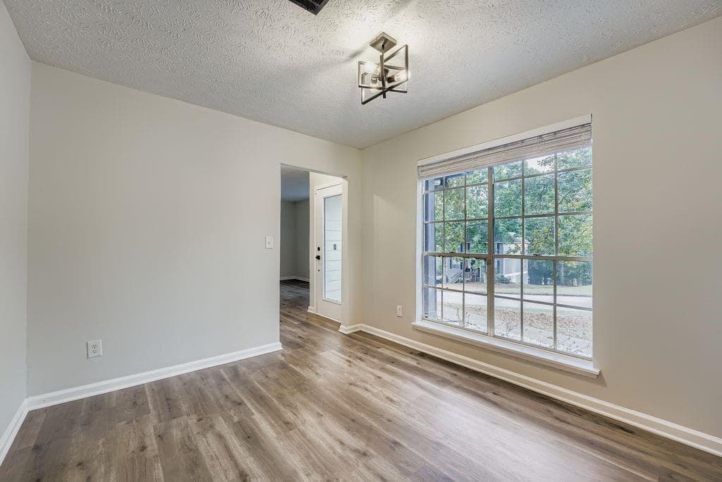 3 bedroom, 3 bathroom, 1,728 sq ft single family residence for sale at 2720 Thornbury Way, Atlanta, GA 30349 — photo 7