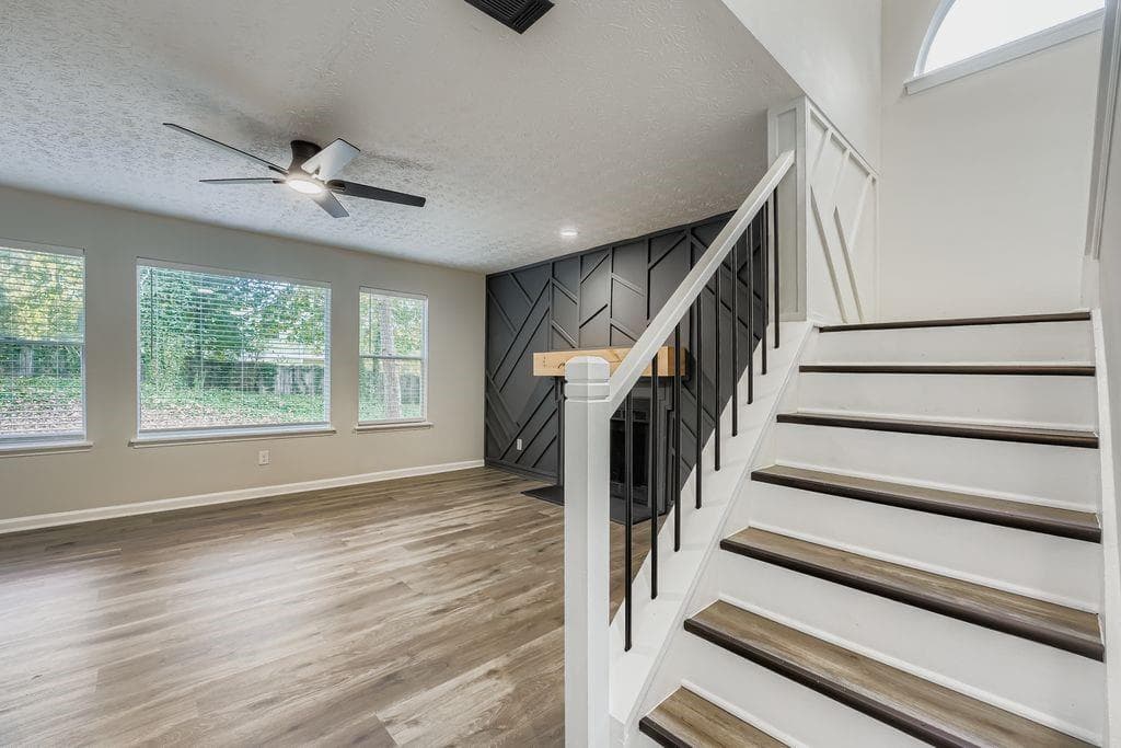 3 bedroom, 3 bathroom, 1,728 sq ft single family residence for sale at 2720 Thornbury Way, Atlanta, GA 30349 — photo 9