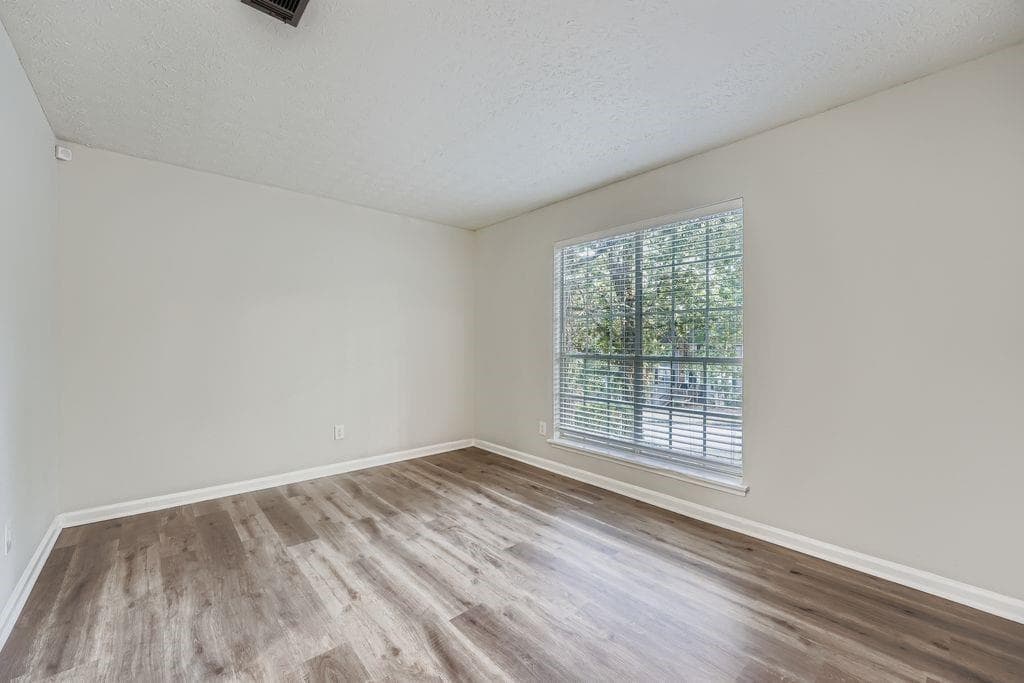 3 bedroom, 3 bathroom, 1,728 sq ft single family residence for sale at 2720 Thornbury Way, Atlanta, GA 30349 — photo 10
