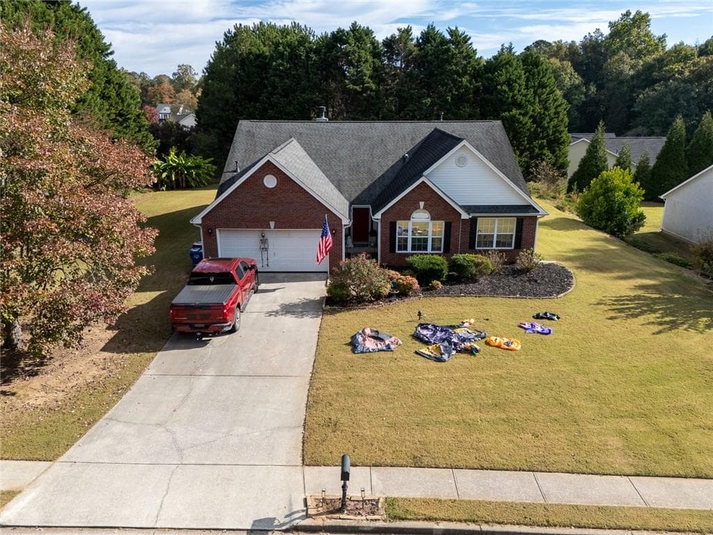 4 bedroom, 2 bathroom, 2,284 sq ft single family residence for sale at 3624 Rolling Meadows Way, Loganville, GA 30052