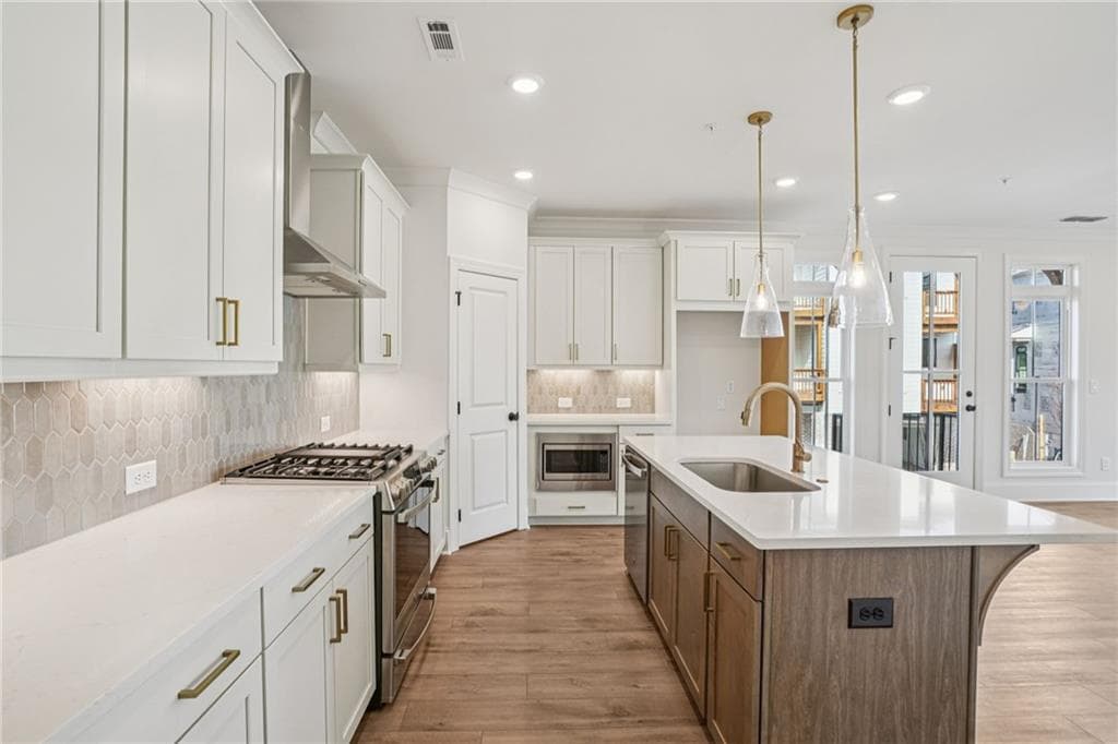 3 bedroom, 3 bathroom, 2,176 sq ft townhouse for sale at 3548 Brightmoon Way 48, Duluth, GA 30097 — photo 3