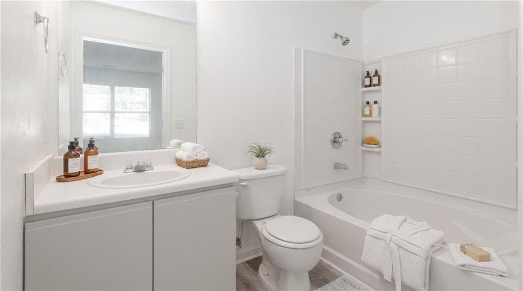2 bedroom, 2 bathroom, 1,202 sq ft condominium for sale at 3205 Fairington Drive, Lithonia, GA 30038 — photo 7
