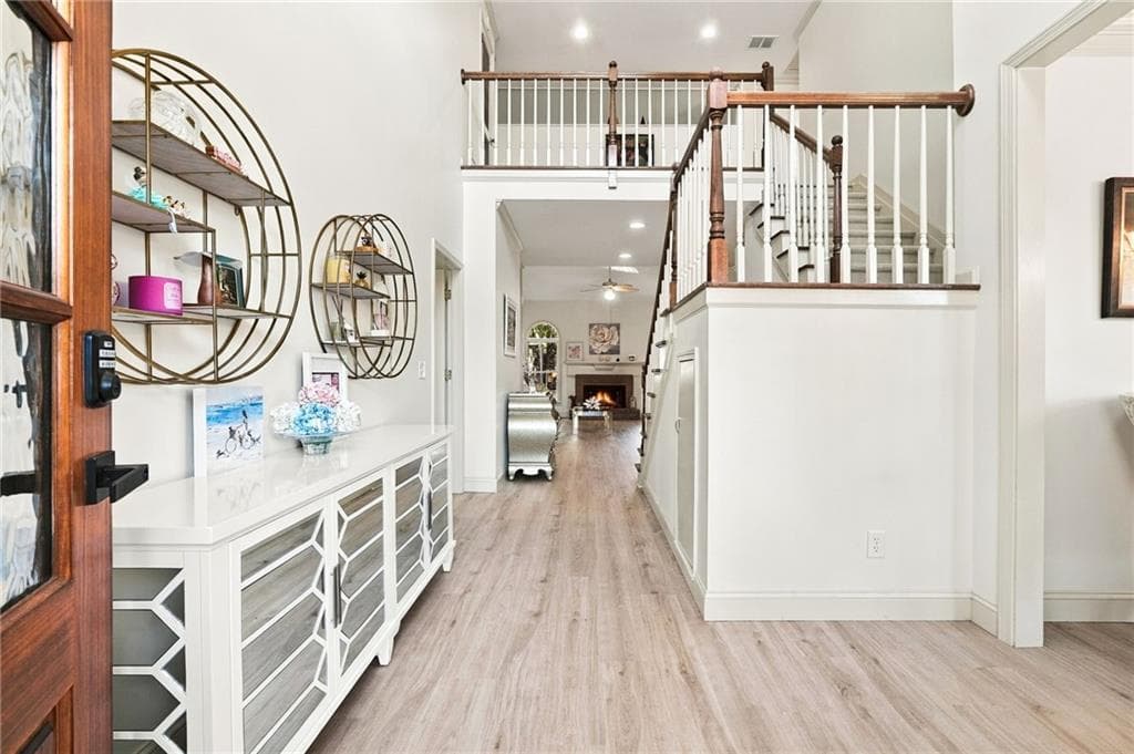 3 bedroom, 3 bathroom, 2,415 sq ft single family residence for sale at 500 CYPRESS POINTE, Woodstock, GA 30189 — photo 4