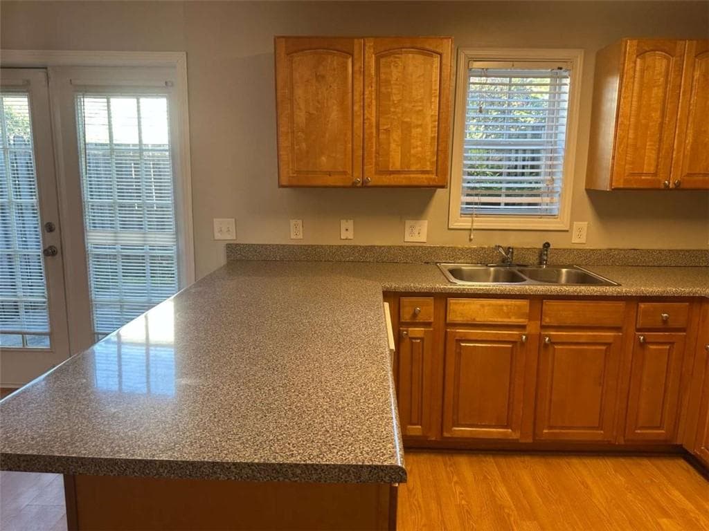 2 bedroom, 3 bathroom, 1,214 sq ft townhouse for sale at 702 Summer Place, Norcross, GA 30071 — photo 10