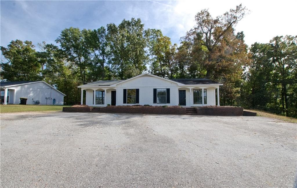 duplex for sale at 246 Lagrange Street, Newnan, GA 30263 — photo 2