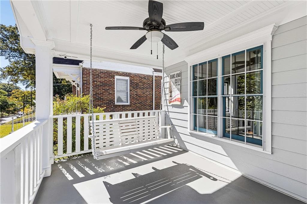 3 bedroom, 3 bathroom, 1,434 sq ft single family residence for sale at 907 Lawton Street, Atlanta, GA 30310 — photo 3