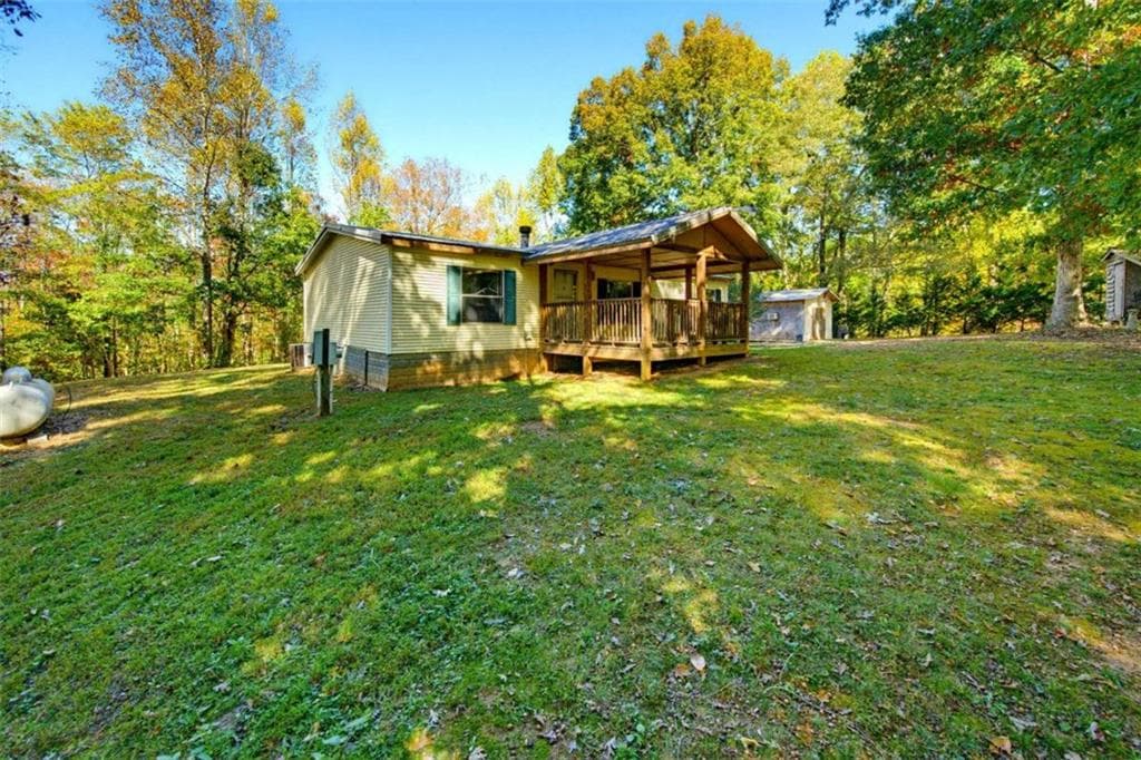 3 bedroom, 2 bathroom, 1,144 sq ft single family residence for sale at 481 Cool Springs Road, Clarkesville, GA 30523 — photo 2