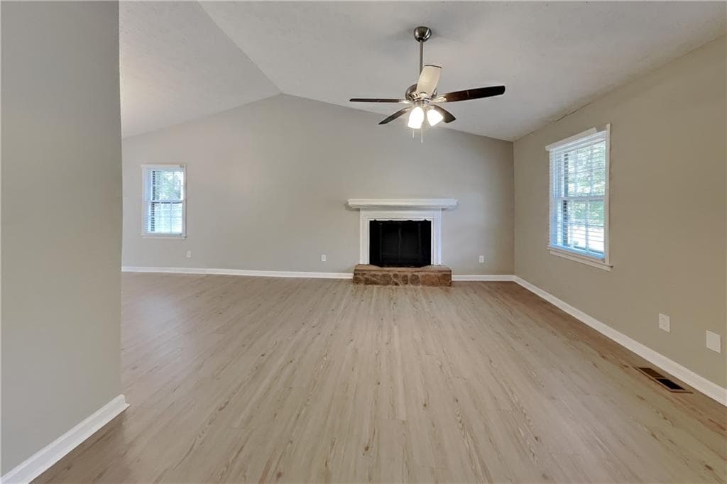 4 bedroom, 2 bathroom, 1,906 sq ft single family residence for rent at 4004 Evelyn Drive, Powder Springs, GA 30127 for $1,950 a month — photo 2