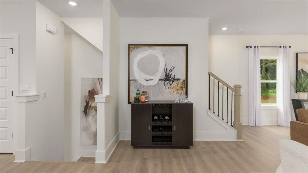 4 bedroom, 4 bathroom, 2,314 sq ft townhouse under contract at 5704 Peach Valley Lane, Peachtree Corners, GA 30092 — photo 9