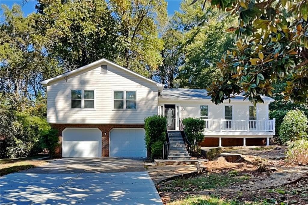 3 bedroom, 2 bathroom, 2,304 sq ft single family residence for rent at 254 Devant Place, Lilburn, GA 30047 for $2,350 a month — photo 1 of 21