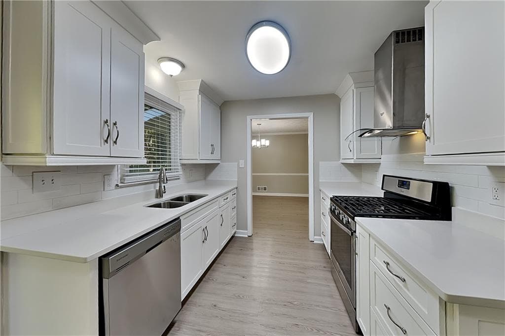 3 bedroom, 2 bathroom, 2,304 sq ft single family residence for rent at 254 Devant Place, Lilburn, GA 30047 for $2,350 a month — photo 4