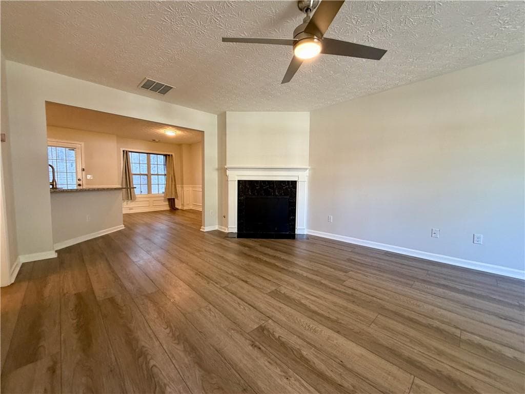 2 bedroom, 3 bathroom, 1,328 sq ft townhouse for rent at 2084 Manhattan Parkway, Decatur, GA 30035 for $1,495 a month — photo 3