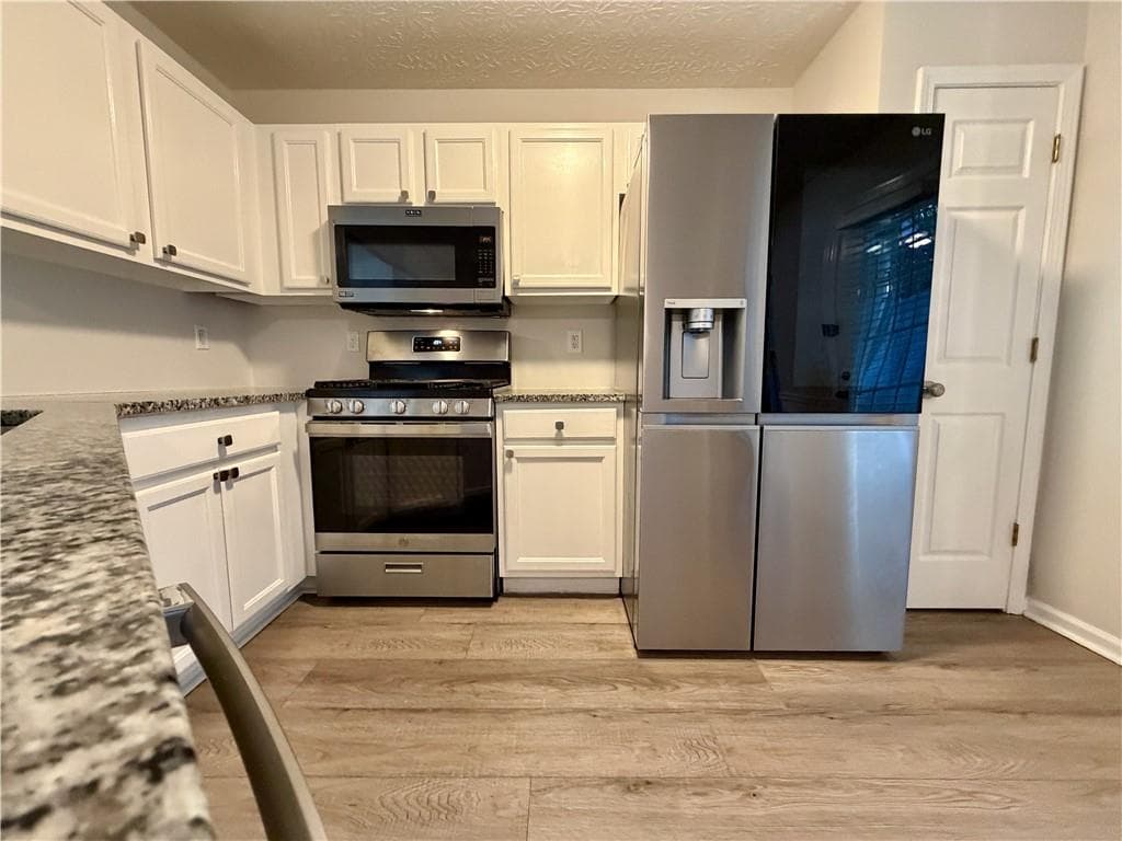 2 bedroom, 3 bathroom, 1,328 sq ft townhouse for rent at 2084 Manhattan Parkway, Decatur, GA 30035 for $1,495 a month — photo 7