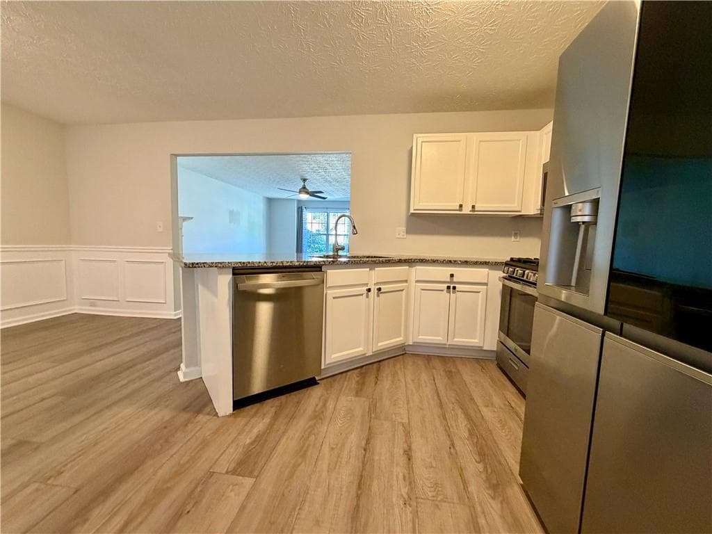 2 bedroom, 3 bathroom, 1,328 sq ft townhouse for rent at 2084 Manhattan Parkway, Decatur, GA 30035 for $1,495 a month — photo 10