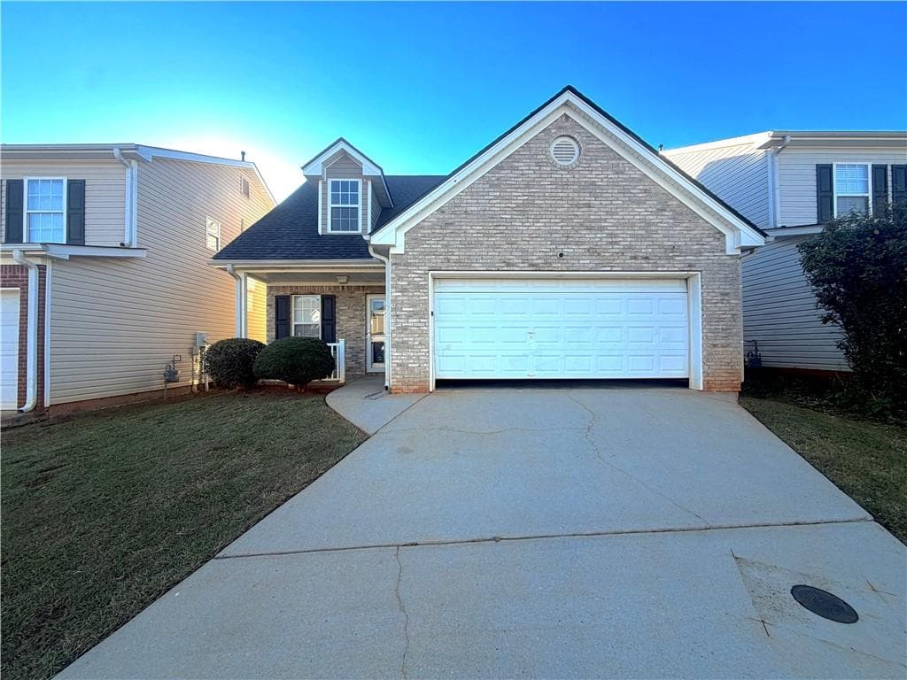 3 bedroom, 3 bathroom, 1,476 sq ft single family residence for rent at 6045 Flagstaf Walk, Mcdonough, GA 30252 for $1,695 a month — photo 2