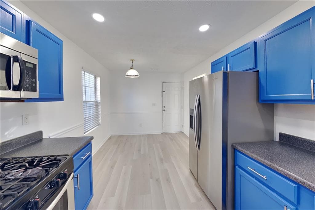 3 bedroom, 3 bathroom, 1,476 sq ft single family residence for rent at 6045 Flagstaf Walk, Mcdonough, GA 30252 for $1,695 a month — photo 6