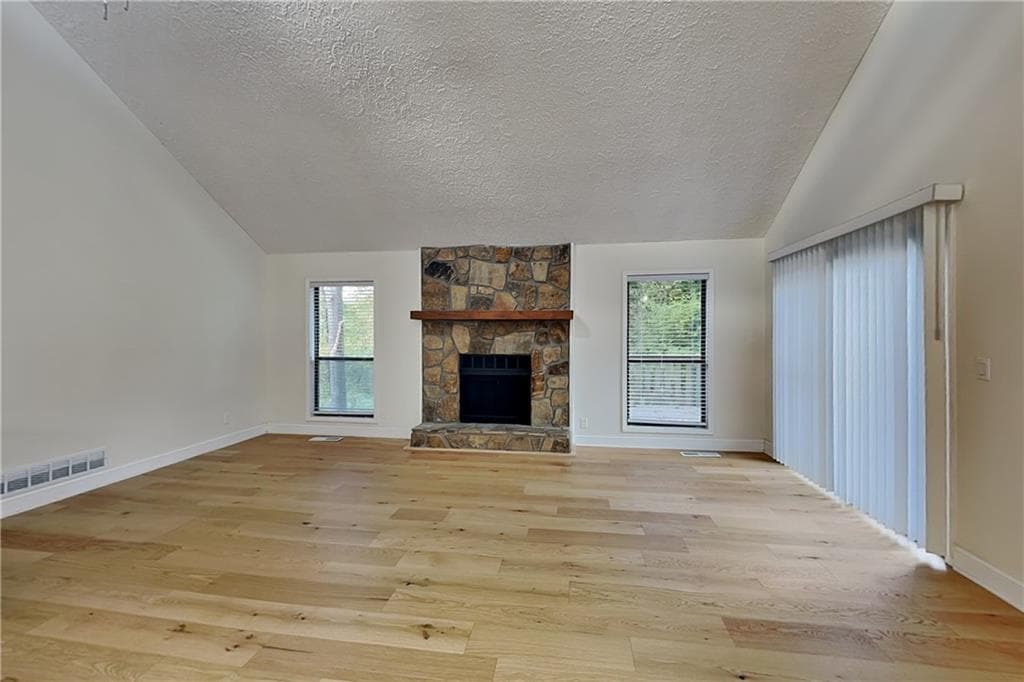 3 bedroom, 2 bathroom, 2,442 sq ft single family residence for rent at 529 Penny Lane, Woodstock, GA 30188 for $2,350 a month — photo 4