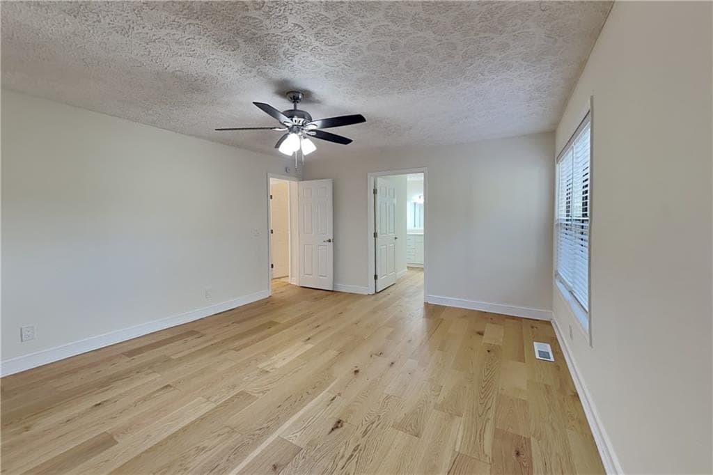 3 bedroom, 2 bathroom, 2,442 sq ft single family residence for rent at 529 Penny Lane, Woodstock, GA 30188 for $2,350 a month — photo 9