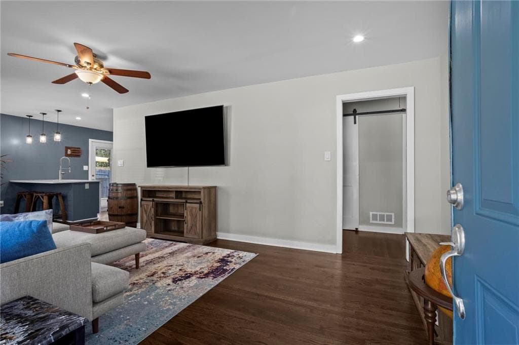 3 bedroom, 2 bathroom, 1,174 sq ft single family residence for sale at 1016 Magnolia Drive, Smyrna, GA 30082 — photo 7