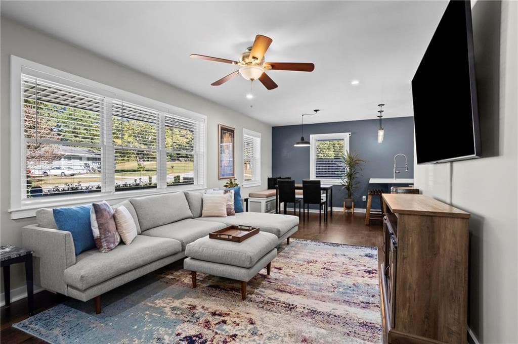 3 bedroom, 2 bathroom, 1,174 sq ft single family residence for sale at 1016 Magnolia Drive, Smyrna, GA 30082 — photo 9