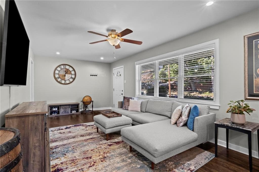 3 bedroom, 2 bathroom, 1,174 sq ft single family residence for sale at 1016 Magnolia Drive, Smyrna, GA 30082 — photo 10