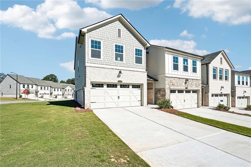 3 bedroom, 3 bathroom, 1,801 sq ft townhouse for sale at 288 Kinship Drive, Mableton, GA 30126