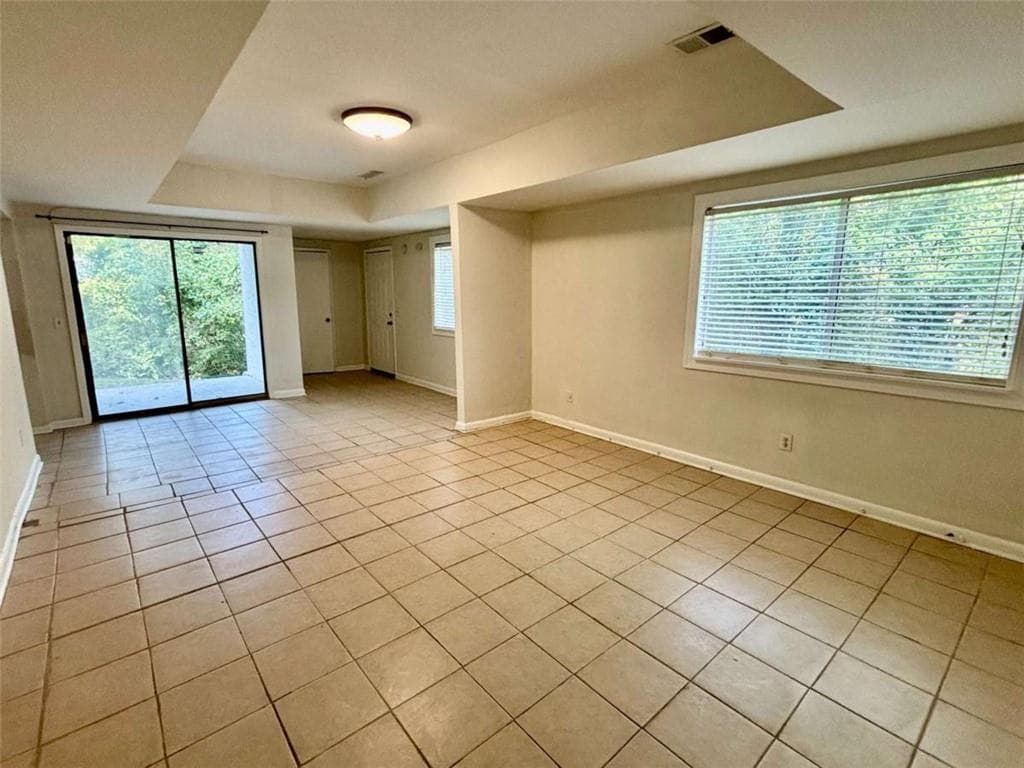 3 bedroom, 2 bathroom triplex for rent at 5931 Kay Drive C, Norcross, GA 30093 for $1,400 a month — photo 4