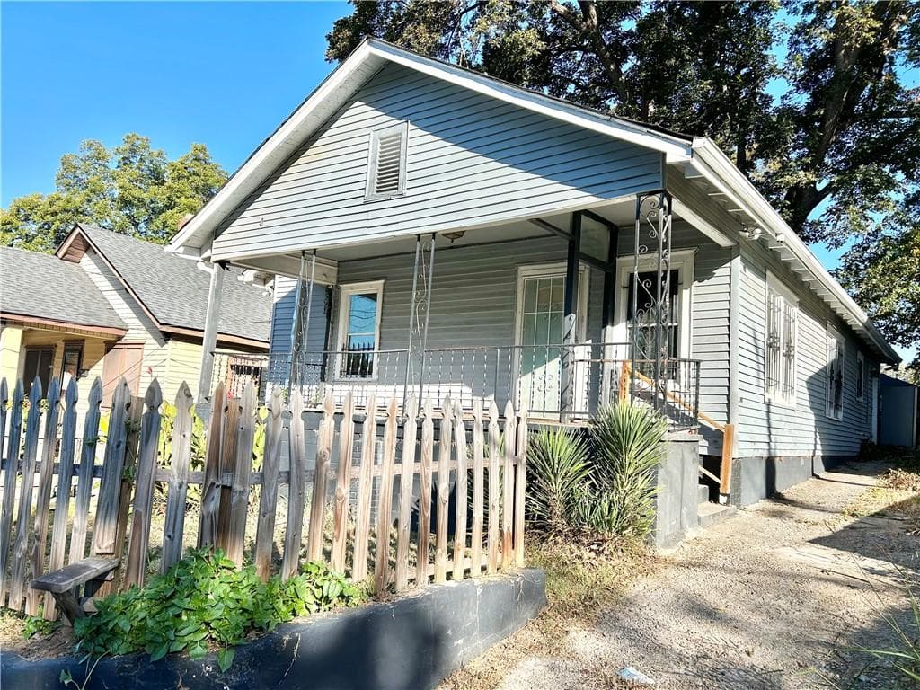 3 bedroom, 2 bathroom, 2,209 sq ft single family residence for sale at 991 Fair Street, Atlanta, GA 30314 — photo 5