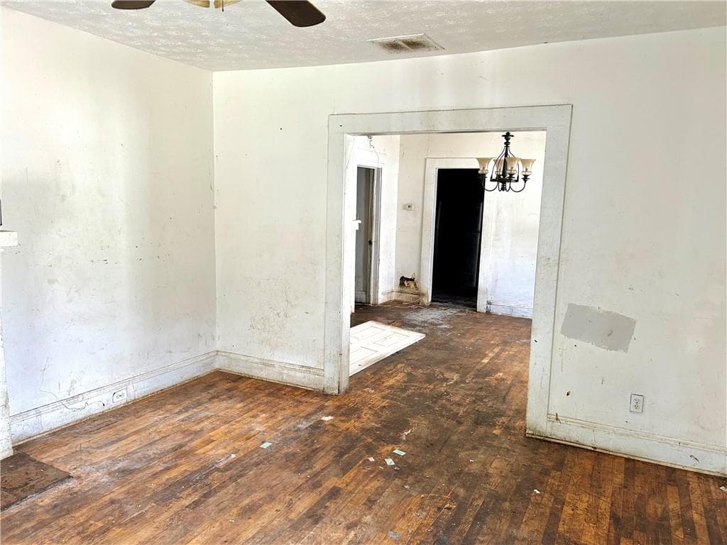 3 bedroom, 2 bathroom, 2,209 sq ft single family residence for sale at 991 Fair Street, Atlanta, GA 30314 — photo 10