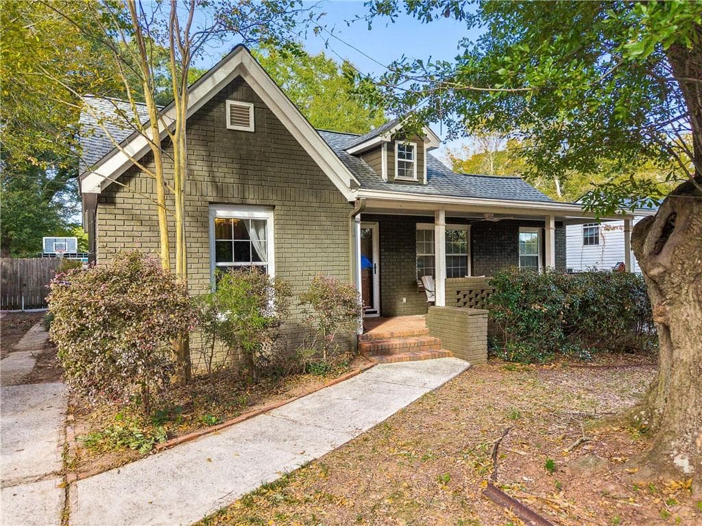 4 bedroom, 2 bathroom, 1,787 sq ft single family residence for sale at 1214 Stoneybrook Drive, Atlanta, GA 30316 — photo 2