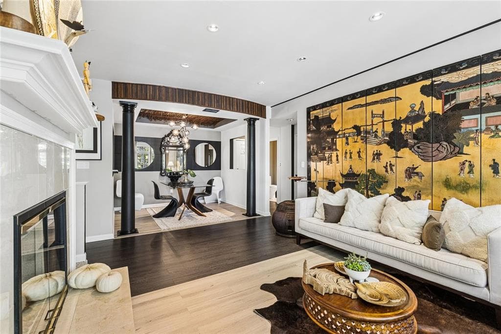 1 bedroom, 1 bathroom, 881 sq ft condominium for sale at 220 Renaissance Parkway 1210, Atlanta, GA 30308 — photo 5