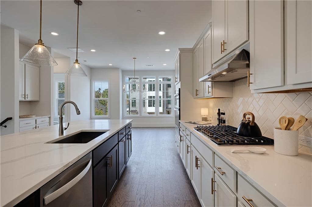 3 bedroom, 4 bathroom, 2,631 sq ft townhouse for rent at 3040 Cedar Grove Trail, Alpharetta, GA 30004 for $5,250 a month — photo 4