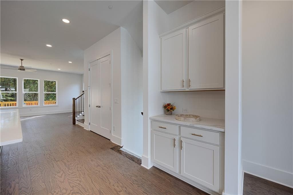 3 bedroom, 4 bathroom, 2,631 sq ft townhouse for rent at 3040 Cedar Grove Trail, Alpharetta, GA 30004 for $5,250 a month — photo 7