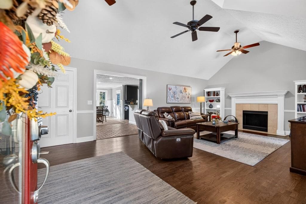 5 bedroom, 7 bathroom, 4,940 sq ft single family residence for sale at 410 Holly Hills Lane, Mcdonough, GA 30252 — photo 5
