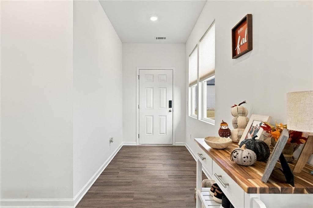 3 bedroom, 3 bathroom, 2,091 sq ft single family residence for sale at 54 Timber Park Drive, Dawsonville, GA 30534 — photo 4