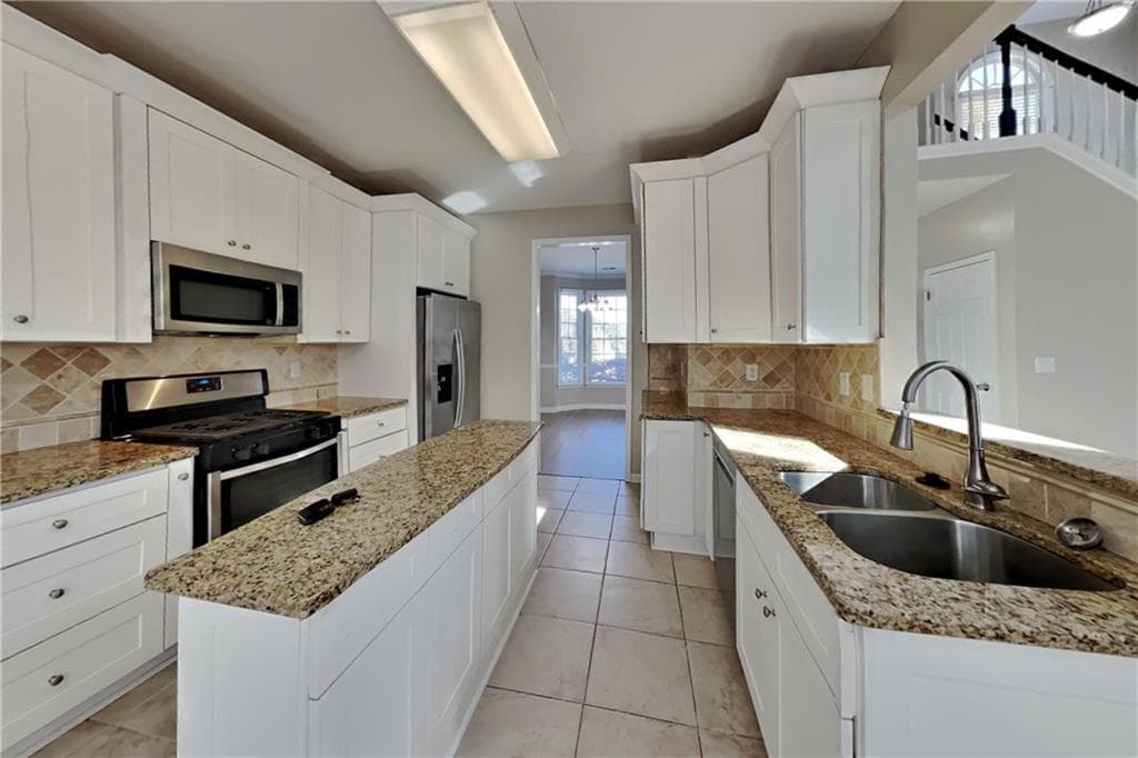 3 bedroom, 3 bathroom, 1,944 sq ft single family residence for rent at 4 Adelaide Crossing, Acworth, GA 30101 for $2,645 a month — photo 4