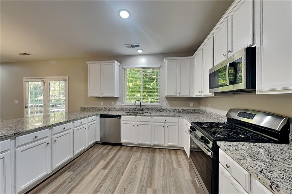 3 bedroom, 3 bathroom, 2,041 sq ft single family residence for rent at 89 Candy Lilly Court, Dallas, GA 30157 for $2,000 a month — photo 4