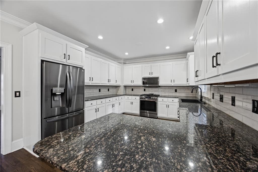 3 bedroom, 3 bathroom, 1,974 sq ft single family residence for sale at 1430 Lakeview East Drive, Atlanta, GA 30316 — photo 10