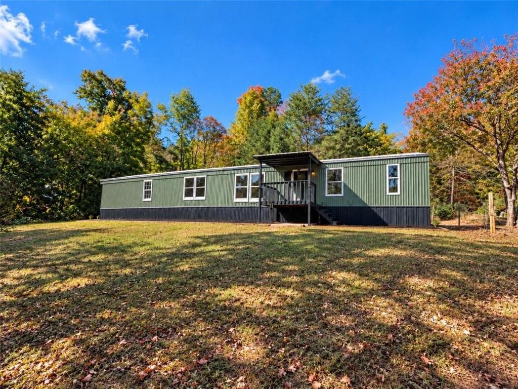 3 bedroom, 2 bathroom, 1,216 sq ft single family residence for rent at 79 Oakridge Drive, Cleveland, GA 30528 for $1,500 a month — photo 5