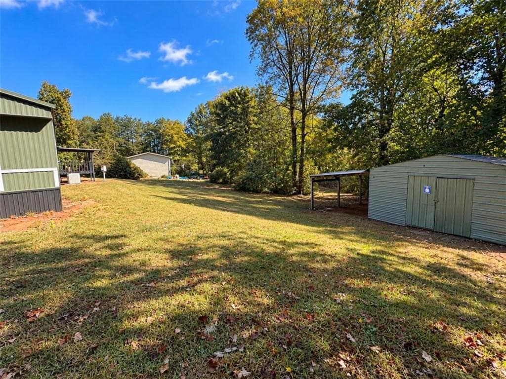 3 bedroom, 2 bathroom, 1,216 sq ft single family residence for rent at 79 Oakridge Drive, Cleveland, GA 30528 for $1,500 a month — photo 4