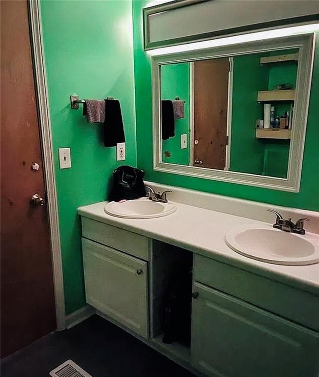 3 bedroom, 1,270 sq ft single family residence for sale at 3821 Highway 81 S, Covington, GA 30016 — photo 8