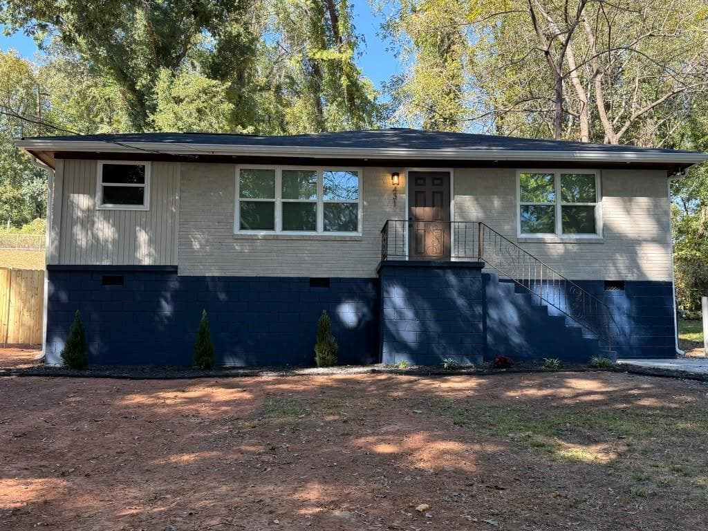 3 bedroom, 1 bathroom, 1,023 sq ft single family residence for sale at 431 Pomona Circle, Atlanta, GA 30315