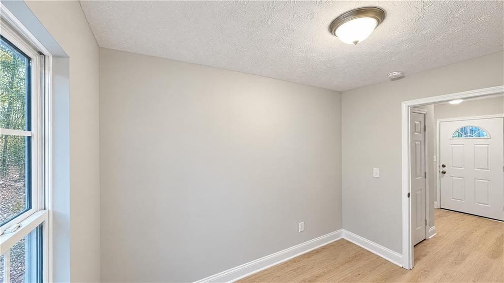 4 bedroom, 2 bathroom, 1,896 sq ft single family residence for sale at 2699 Georgia Highway 100, Hogansville, GA 30230 — photo 7