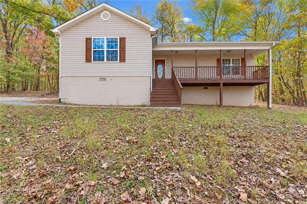 3 bedroom, 2 bathroom, 1,203 sq ft single family residence for sale at 126 Clay Creek Lane, Dahlonega, GA 30533