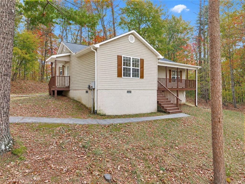 3 bedroom, 2 bathroom, 1,203 sq ft single family residence for sale at 126 Clay Creek Lane, Dahlonega, GA 30533 — photo 3