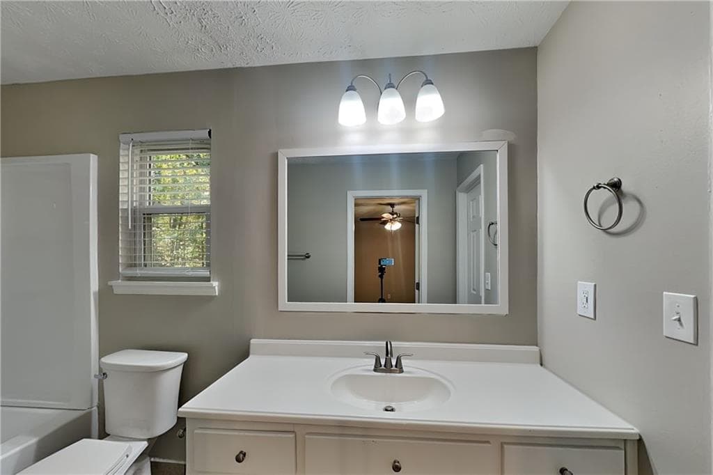 3 bedroom, 2 bathroom, 1,611 sq ft single family residence for rent at 4782 Jamerson Creek Court, Marietta, GA 30066 for $2,100 a month — photo 9