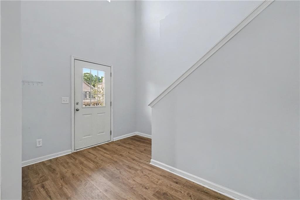 4 bedroom, 3 bathroom, 2,450 sq ft single family residence for sale at 374 Shady Glen, Dallas, GA 30132 — photo 5