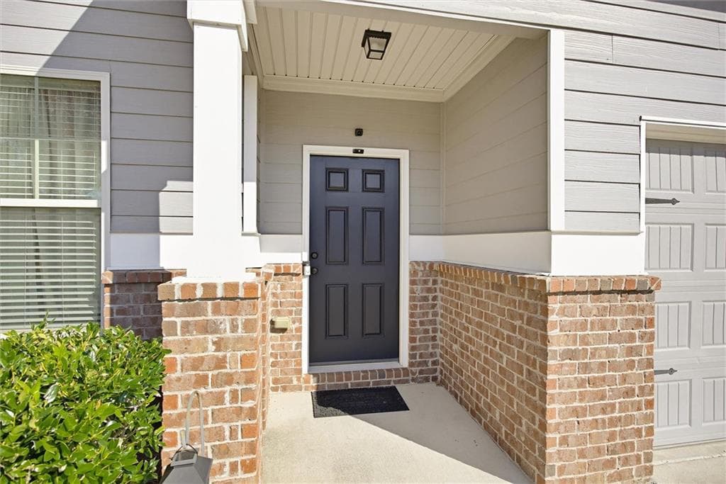 4 bedroom, 3 bathroom, 3,011 sq ft single family residence for sale at 114 Huntleigh Chase Drive, Dallas, GA 30132 — photo 3