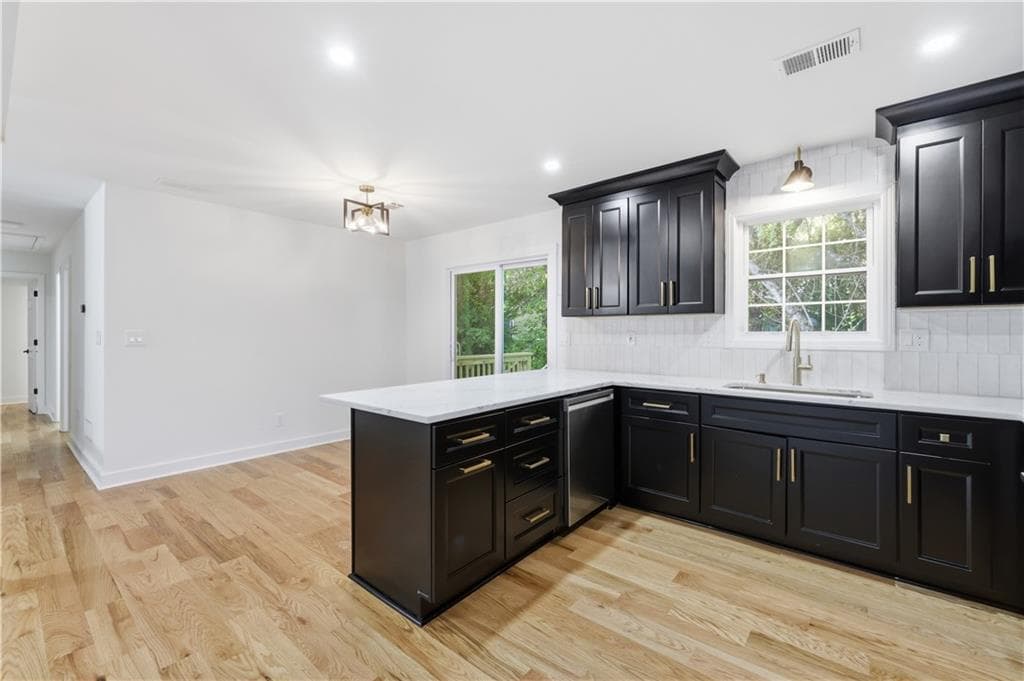 4 bedroom, 3 bathroom, 2,000 sq ft single family residence for sale at 4809 Baker Plantation Drive, Acworth, GA 30101 — photo 7